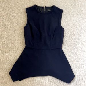 EUC Yigal Azrouël navy sleeveless peplum top.